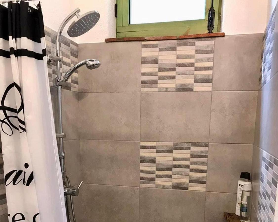 Aurora 2-Bed Cottage - Sleeps 4 - Montseny Park 阿布册斯 外观 照片